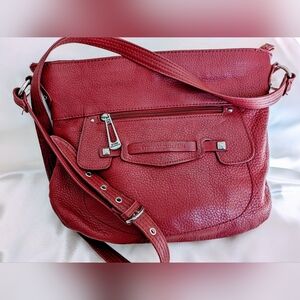 Vintage Stone Mountain Crossbody Elegant Red Leather Bag with Silver Hardware